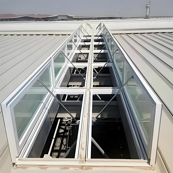 和田市排烟天窗