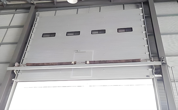 和田市工业滑升门