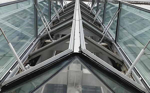 和田市排烟天窗